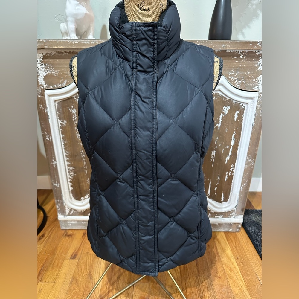 Ladies Medium Goose Down Puffer Eddie Bauer Vest